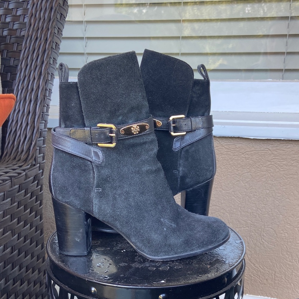 TORY BURCH Robynne Boots. Black Suede. Size 10‎